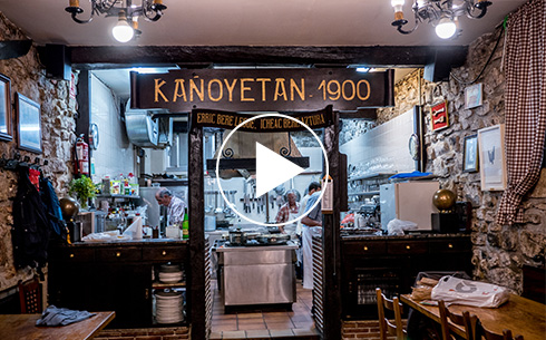 Un pueblo cerca de San Sebastian.
Una escuela de cocina popular 