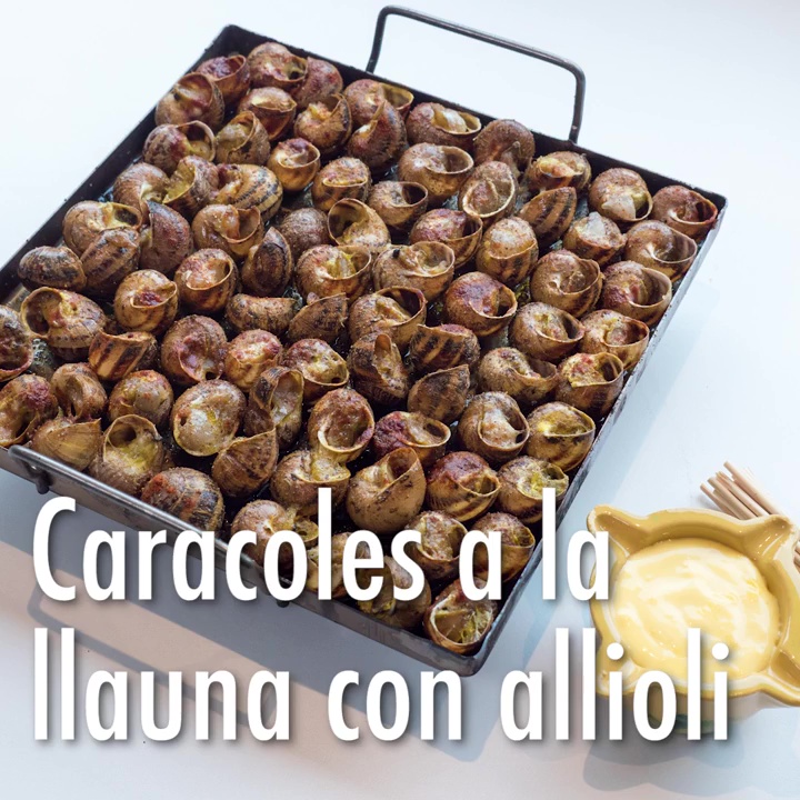 Rulo de pasta con salsa de huevas MENTAIKO y kewpie. Hideki nos enseña una nueva forma de presentar un plato de pasta.Por qúe no sorprendes a tus comensales con este truco del Kakkoy.