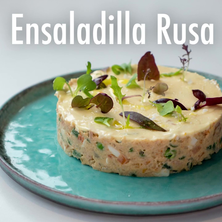 Fish&Chips al estilo Kakkoy, es la interpretación de un frito japonés, Isobe-age, que se usa Alaga-Nori.Hideki se lo acompaña una salsa original con Chimichurri y kewpie.