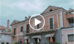 Monferrato, región de Piamonte.
¿cómo es la exquisita cocina que lleva la trufa blanca de intenso aroma, especialidad de esta región de los barrancos, que marida bien con el vino tinto?